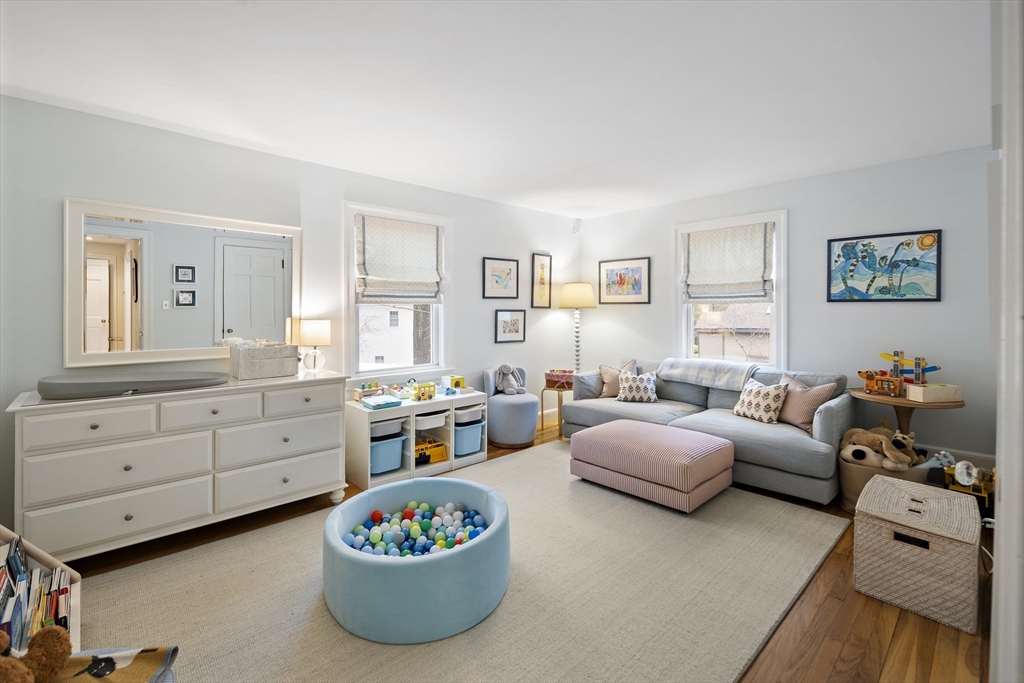 96 Glen Road Wellesley, MA 02481 - Photo 16 of 41