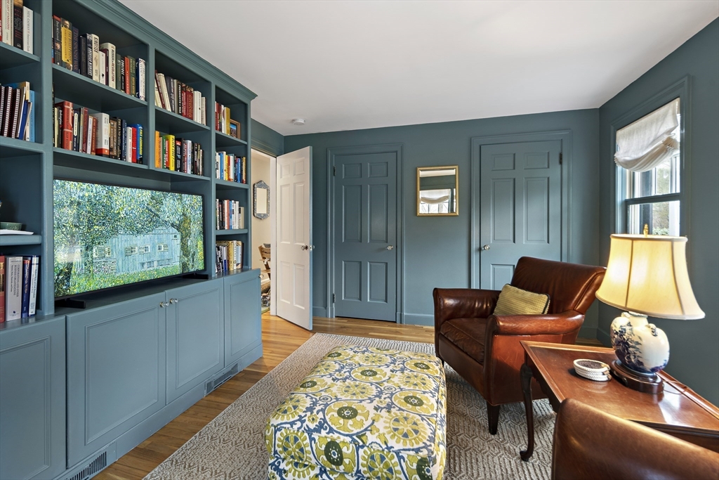 96 Glen Road Wellesley, MA 02481 - Photo 18 of 41