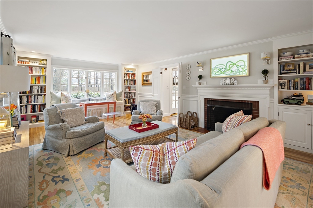 96 Glen Road Wellesley, MA 02481 - Photo 6 of 41