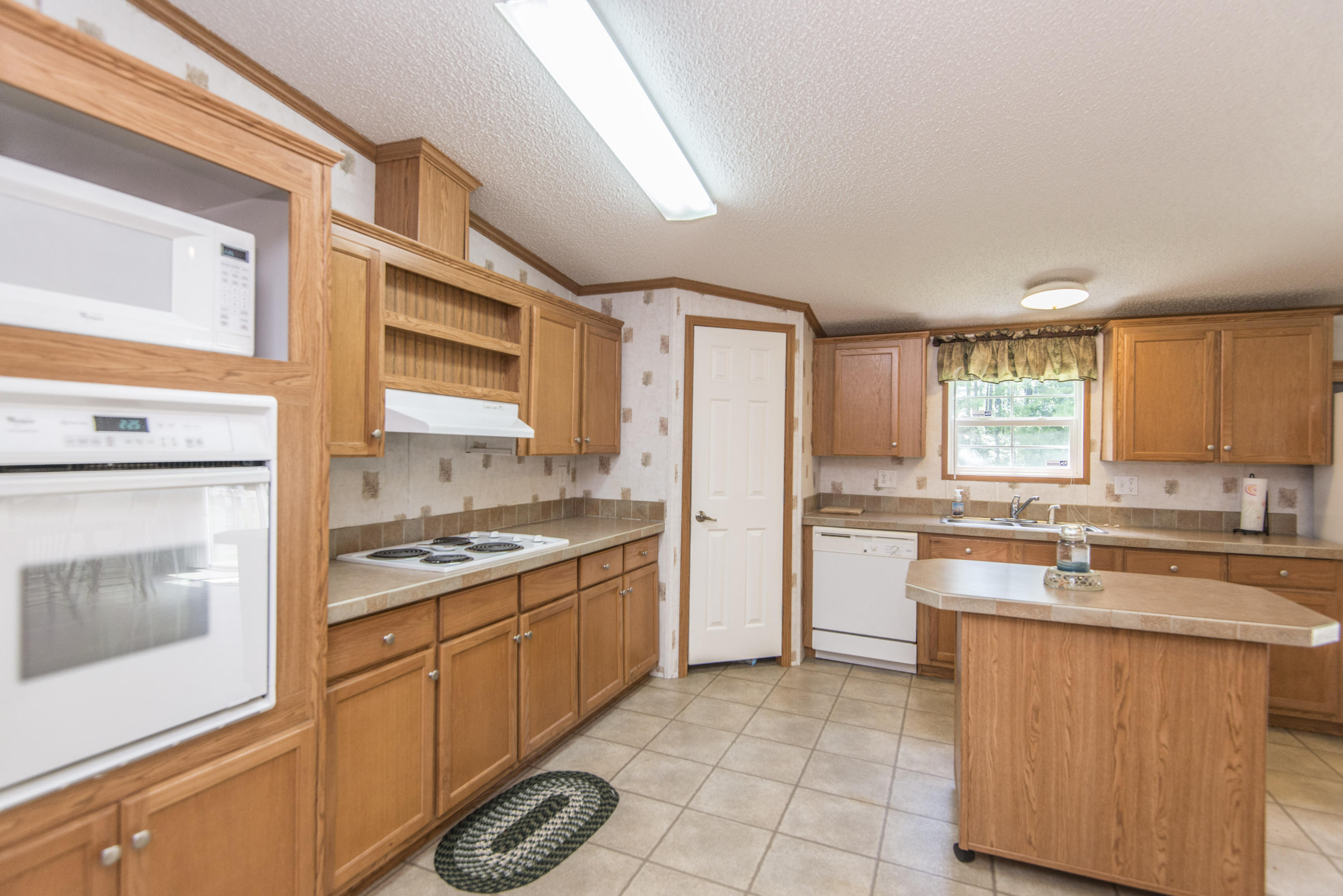 125 Little River Road Goose Creek, SC 29445 - Photo 12 of 33 125littleriverkitchenwindow