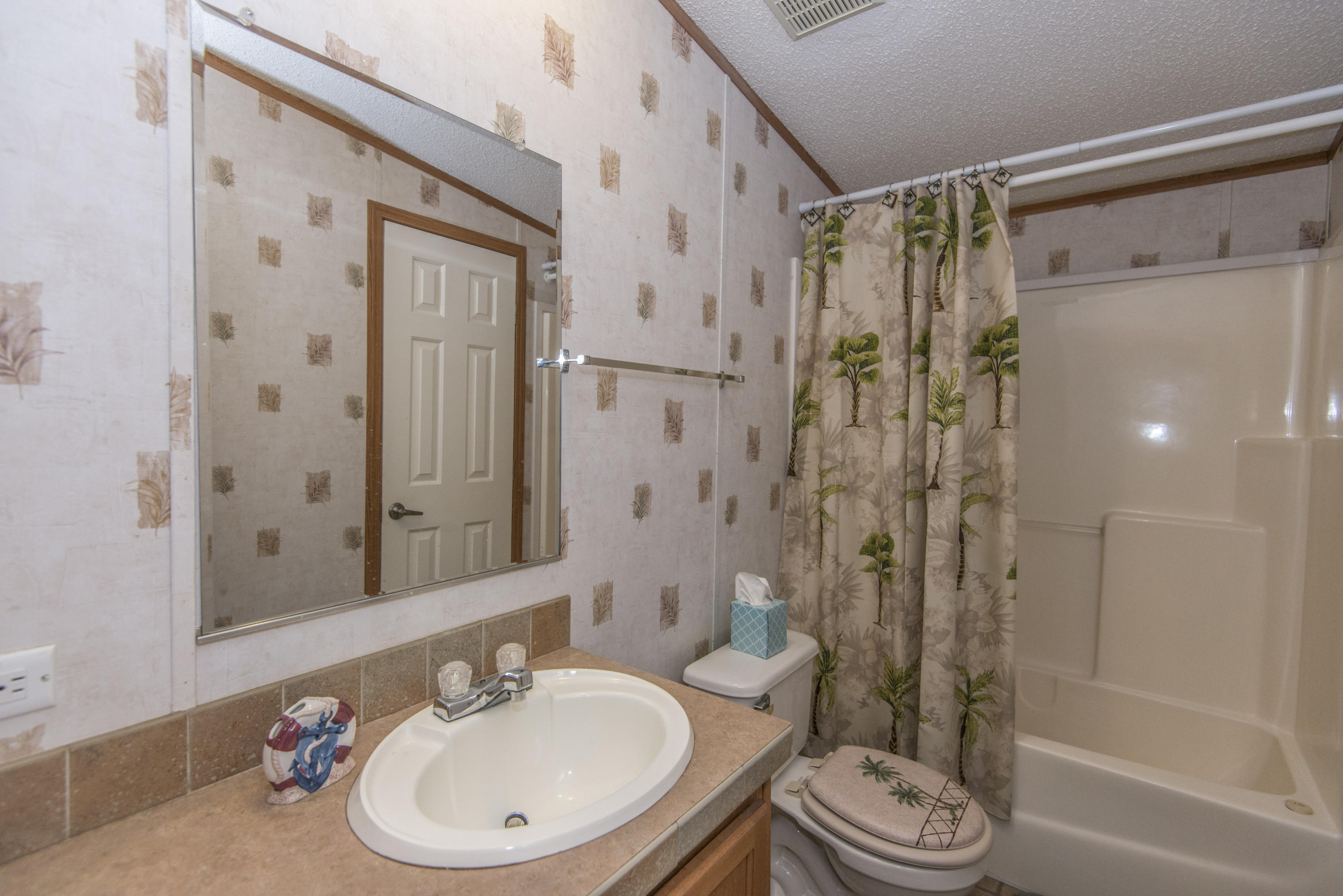 125 Little River Road Goose Creek, SC 29445 - Photo 23 of 33 125LittleRiverfullbath
