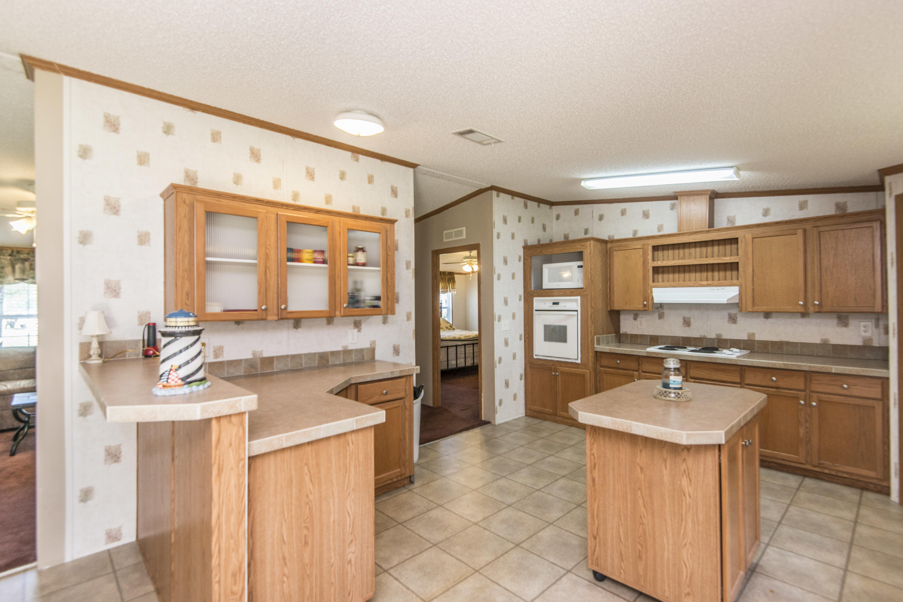 125 Little River Road Goose Creek, SC 29445 - Photo 8 of 33 125littleriverkitchenisland