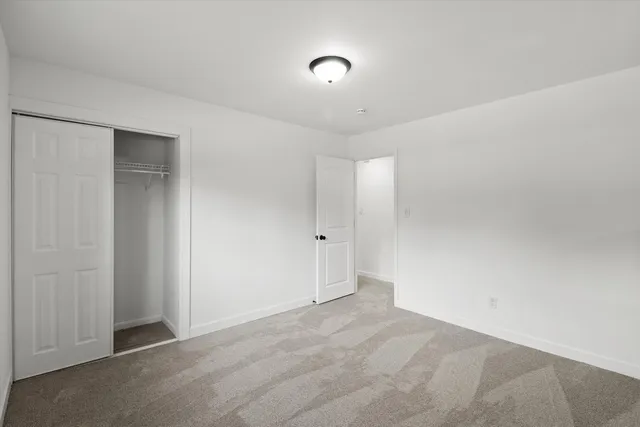 $344,900 | 33448 North Greentree Road, Grayslake, IL 60030