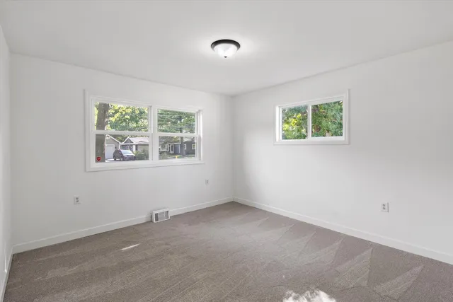 $344,900 | 33448 North Greentree Road, Grayslake, IL 60030