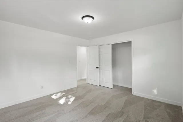 $344,900 | 33448 North Greentree Road, Grayslake, IL 60030