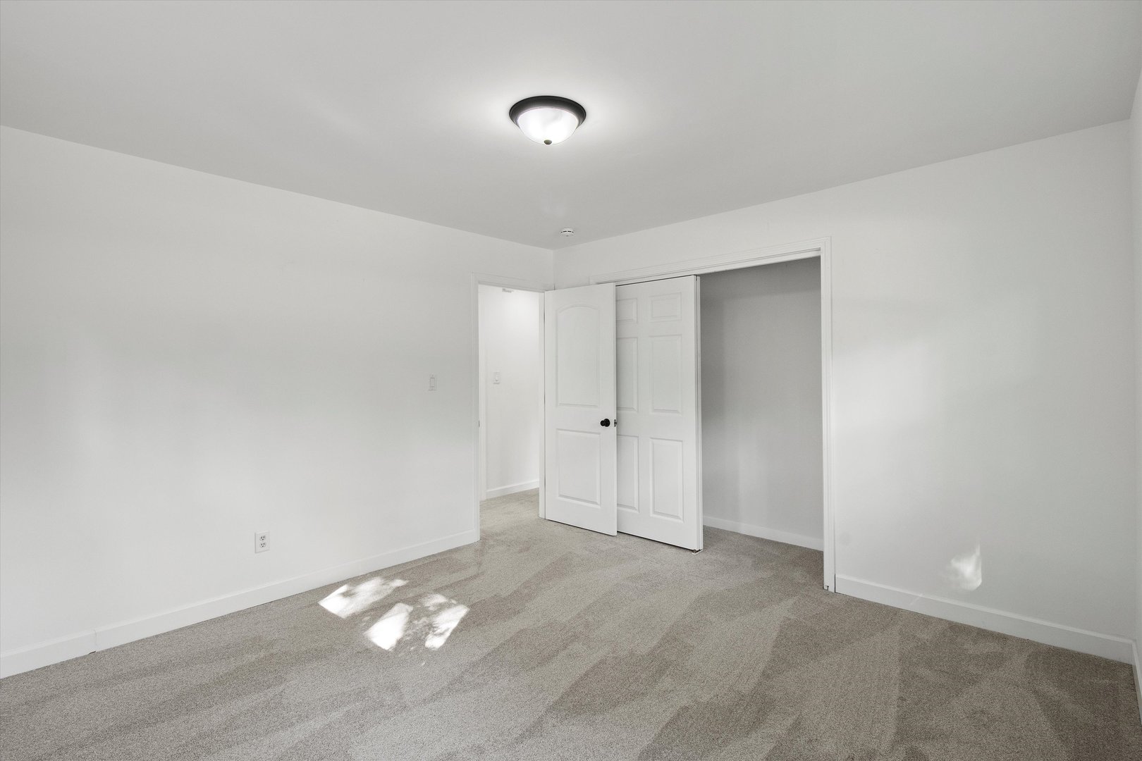 33448 North Greentree Road Grayslake, IL 60030 - Photo 23 of 49 a view of an empty room