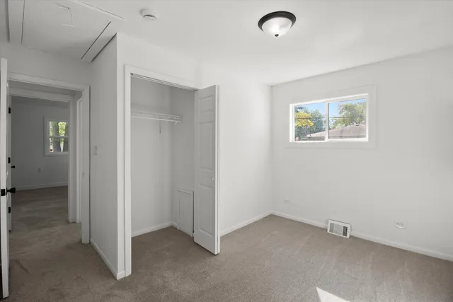 $344,900 | 33448 North Greentree Road, Grayslake, IL 60030