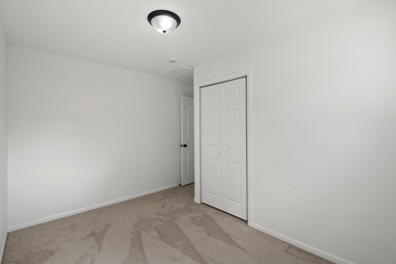 33448 North Greentree Road Grayslake, IL 60030 - Photo 26 of 49 a view of a room