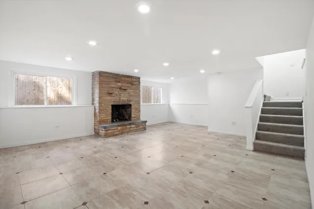 $344,900 | 33448 North Greentree Road, Grayslake, IL 60030