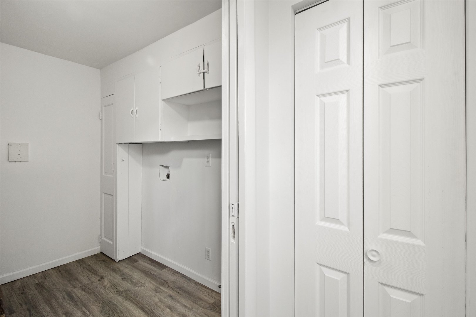 33448 North Greentree Road Grayslake, IL 60030 - Photo 33 of 49 a view of an empty room