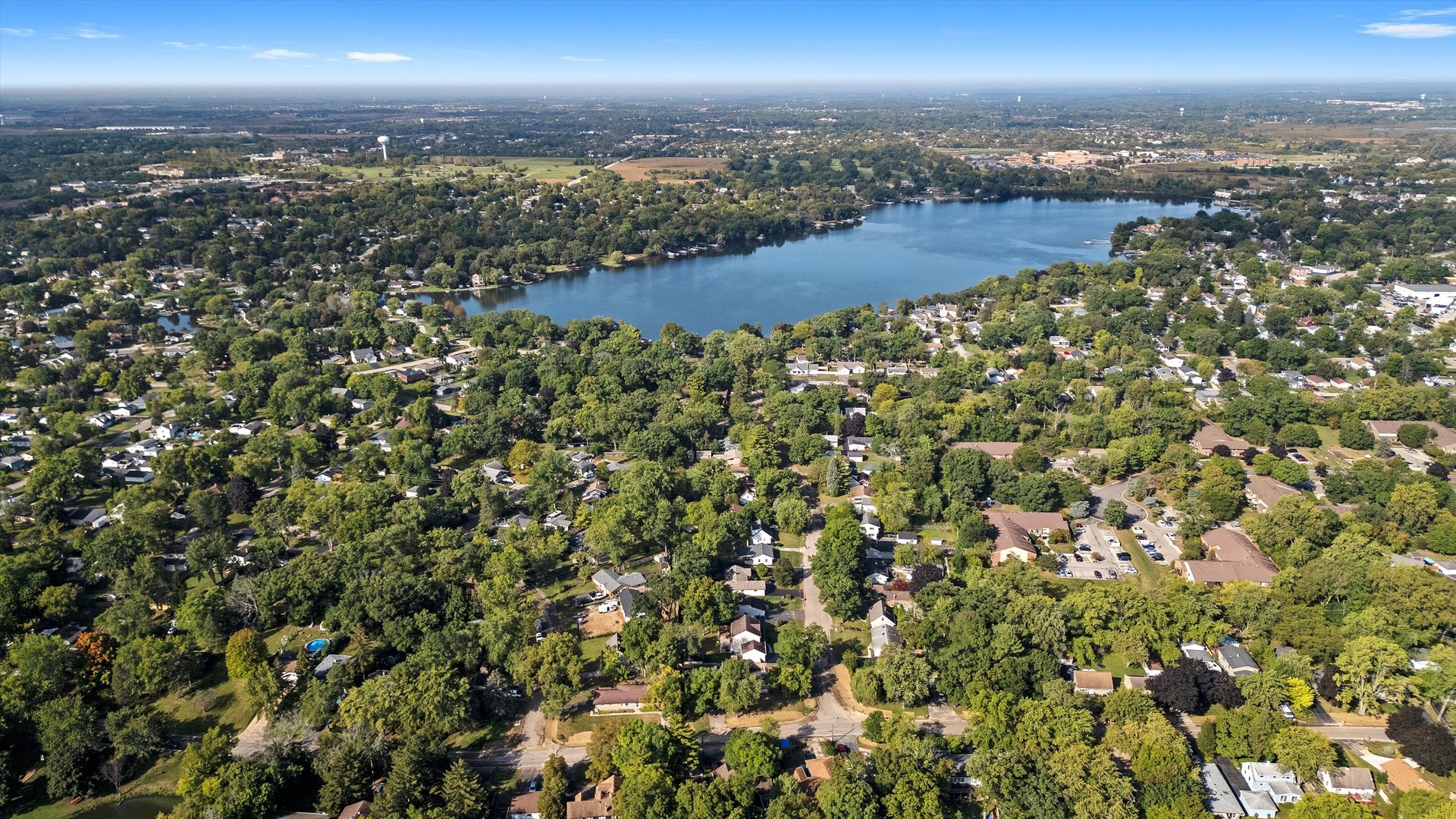 33448 North Greentree Road Grayslake, IL 60030 - Photo 39 of 49 a view of a city with ocean view