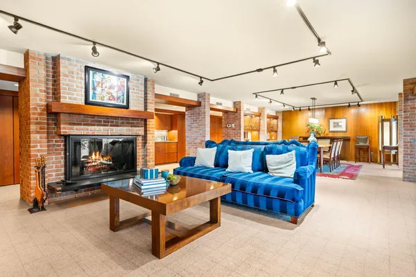 $3,500,000 | 276 Indian River Place, Ann Arbor, MI 48104