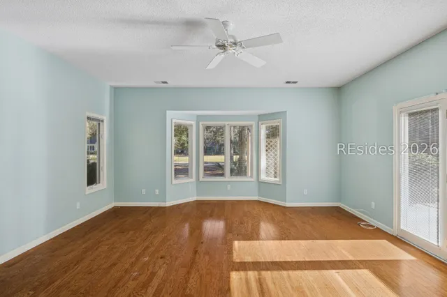 $869,000 | 8 Oketee Court, Hilton Head Island, SC 29926