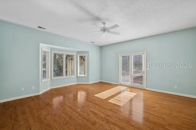 $869,000 | 8 Oketee Court, Hilton Head Island, SC 29926