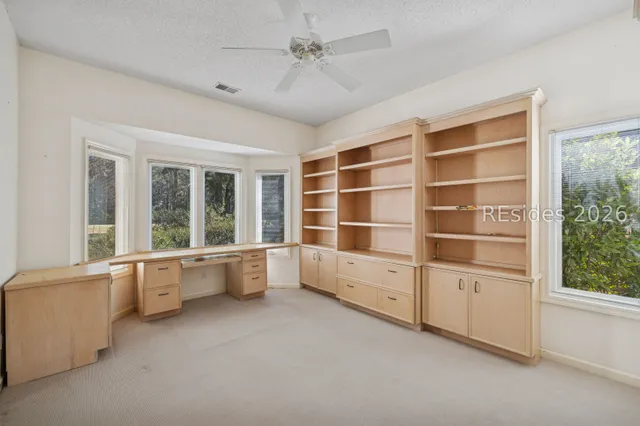 $869,000 | 8 Oketee Court, Hilton Head Island, SC 29926