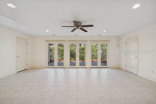 $869,000 | 8 Oketee Court, Hilton Head Island, SC 29926