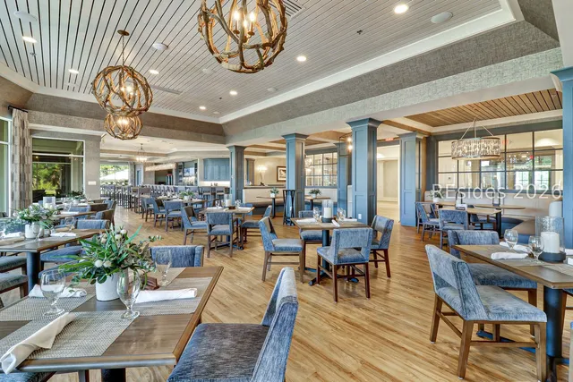 $869,000 | 8 Oketee Court, Hilton Head Island, SC 29926