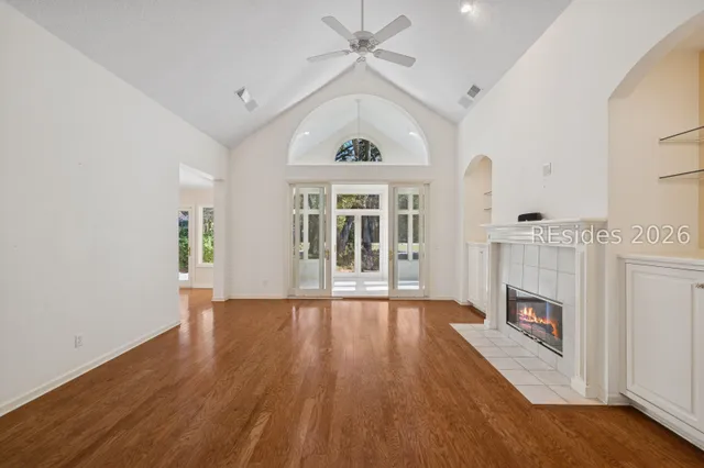 $869,000 | 8 Oketee Court, Hilton Head Island, SC 29926