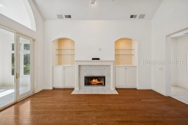 $869,000 | 8 Oketee Court, Hilton Head Island, SC 29926