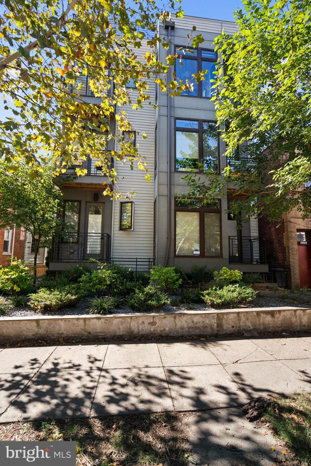 4126 8th Street Northwest, Unit 2 Washington, DC 20011 - Photo 3 of 32