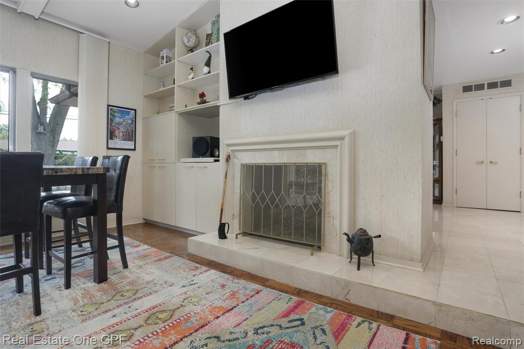 439 Barclay Road Grosse Pointe Farms, MI 48236 - Photo 23 of 47