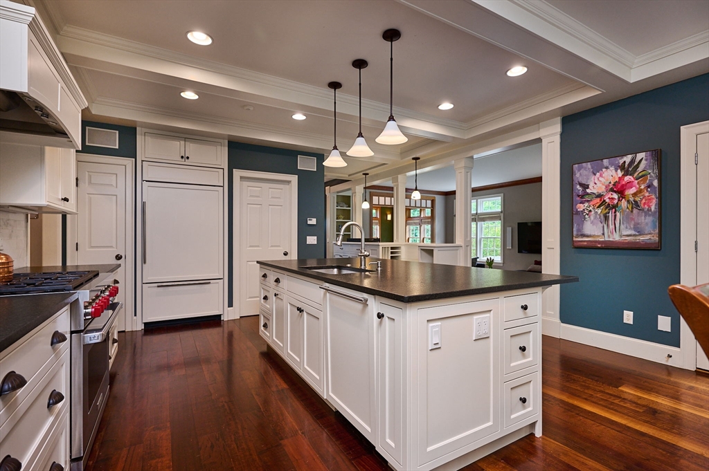 46 Sovereign Way Northampton, MA 01062 - Photo 10 of 42