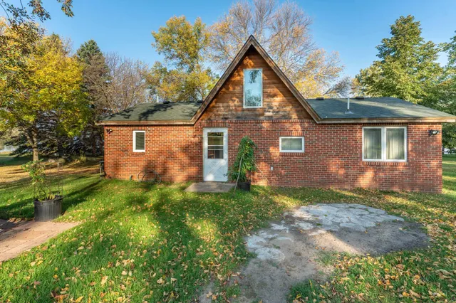 $529,900 | 37084 Hackberry Point Road, Richville, MN 56576