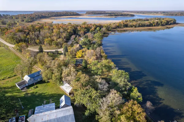 $529,900 | 37084 Hackberry Point Road, Richville, MN 56576