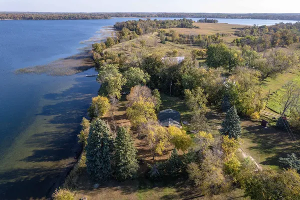 $529,900 | 37084 Hackberry Point Road, Richville, MN 56576