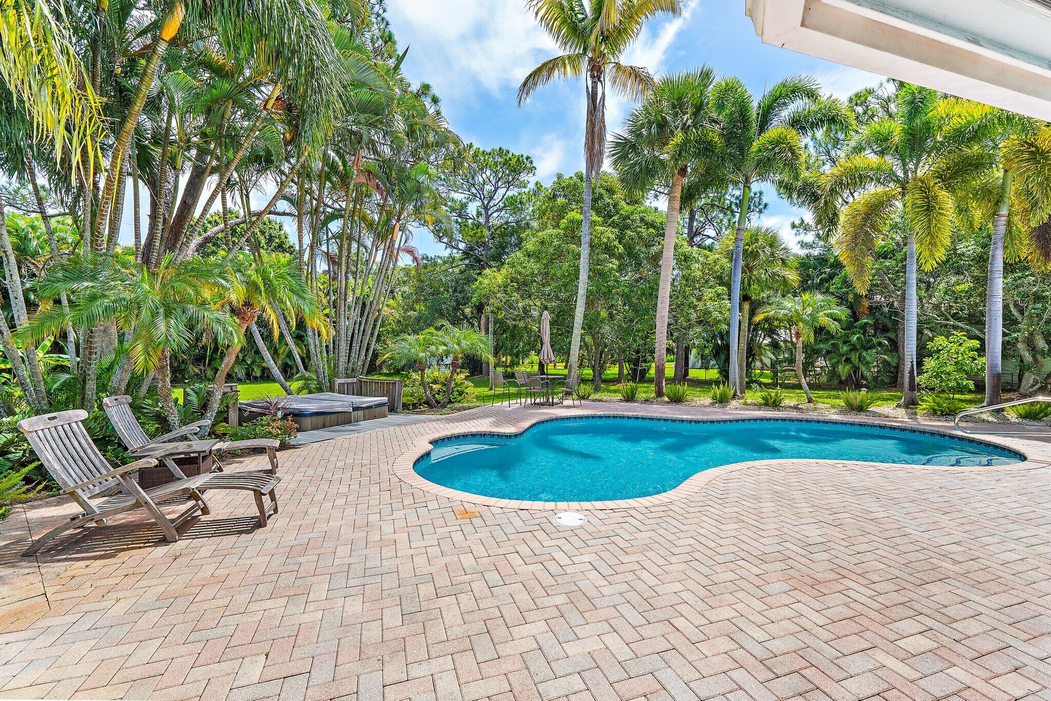 5501 Old Fort Jupiter Road Jupiter, FL 33458 - Photo 5 of 42 025-5501OldFortJupiterRoad-Jupiter-FL-33