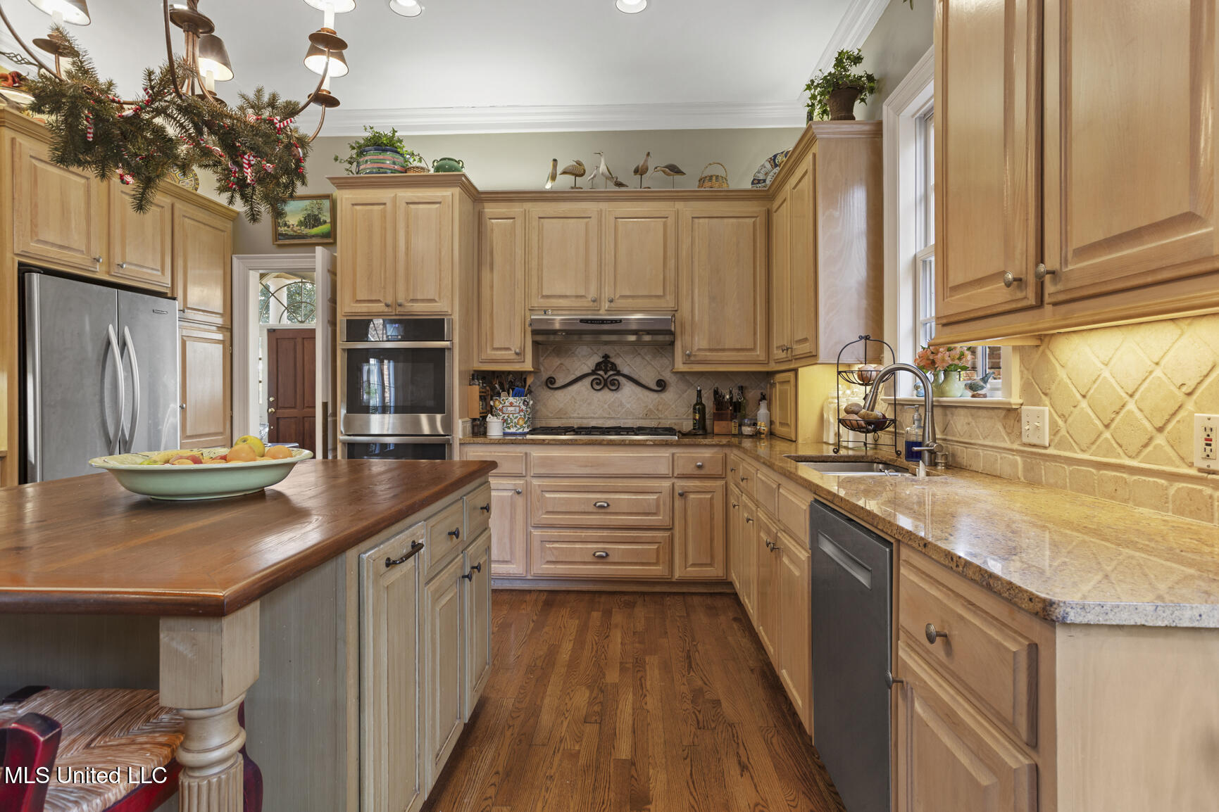 450 St Andrews Drive Jackson, MS 39211 - Photo 10 of 40 450 St Andrews-9