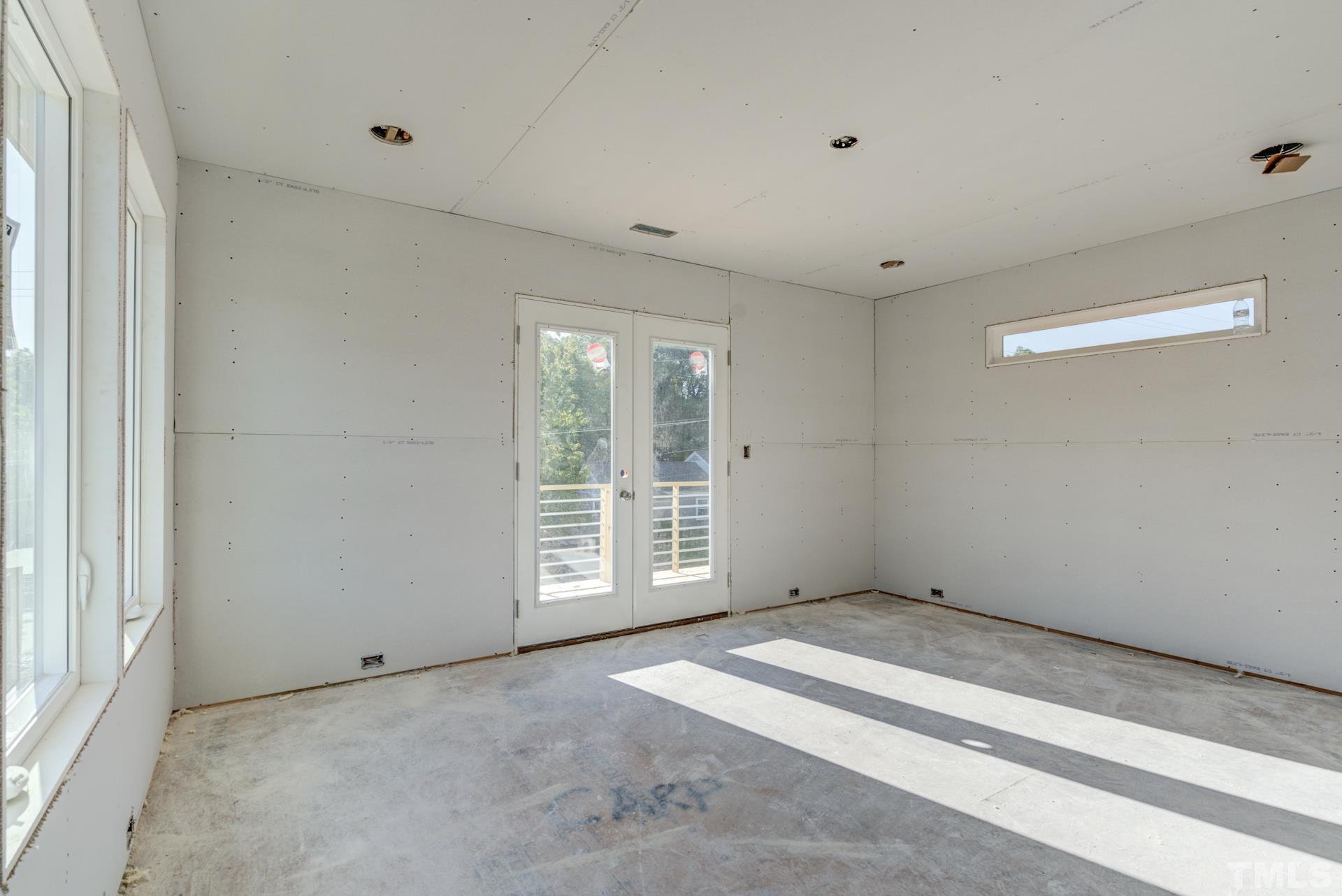 1119 Holmes Street Raleigh, NC 27601 - Photo 13 of 35 Gallery Image 13