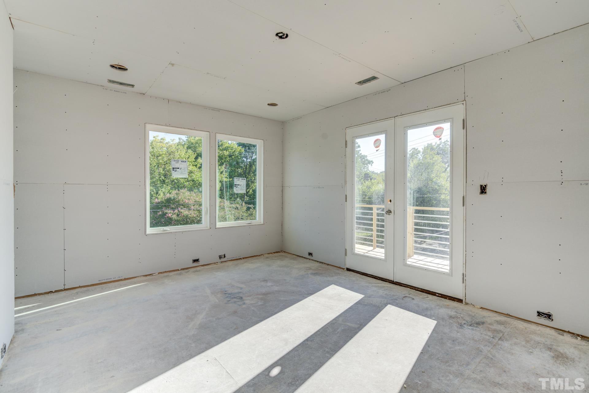 1119 Holmes Street Raleigh, NC 27601 - Photo 15 of 35 Gallery Image 15