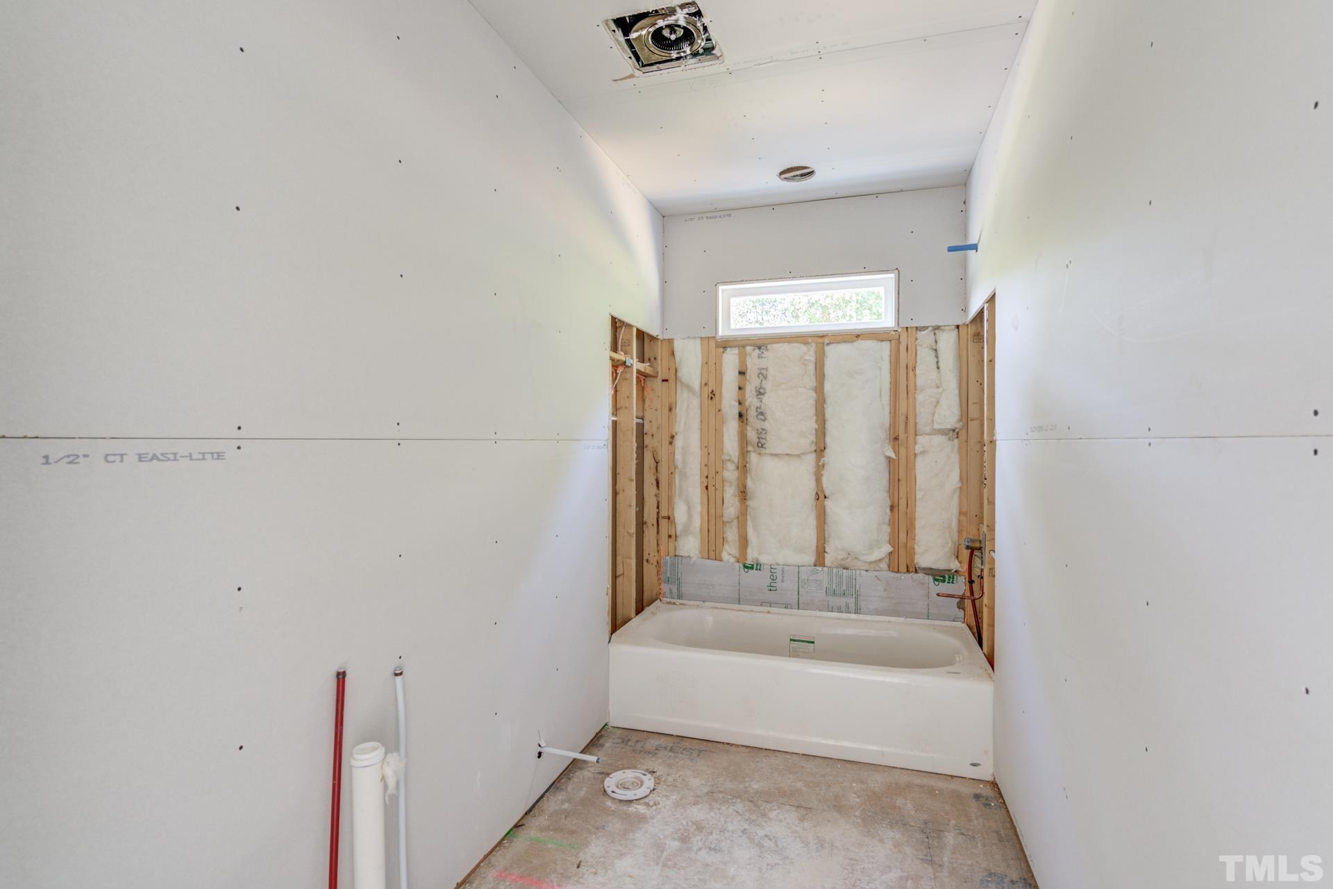 1119 Holmes Street Raleigh, NC 27601 - Photo 18 of 35 Gallery Image 18