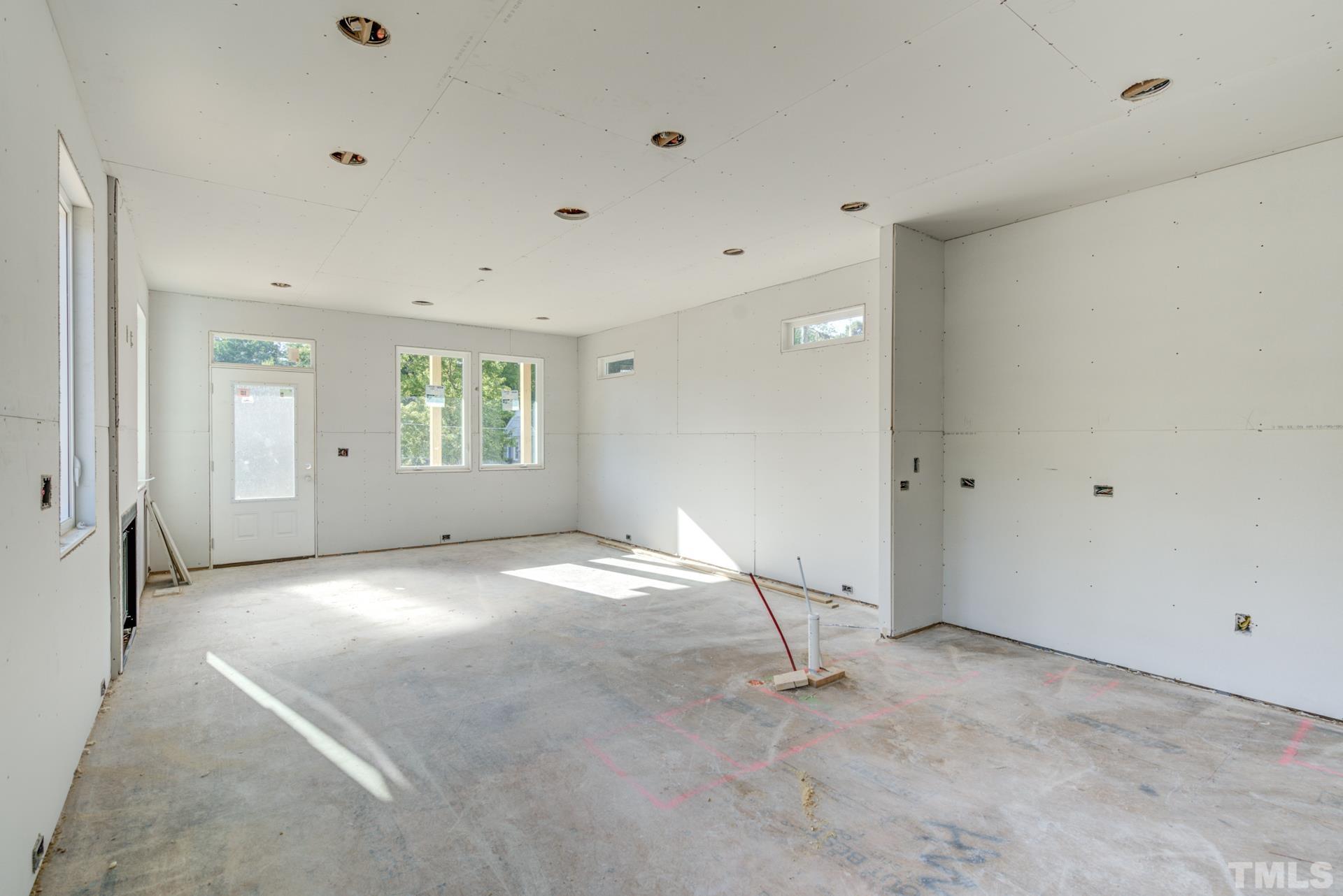 1119 Holmes Street Raleigh, NC 27601 - Photo 5 of 35 Gallery Image 5