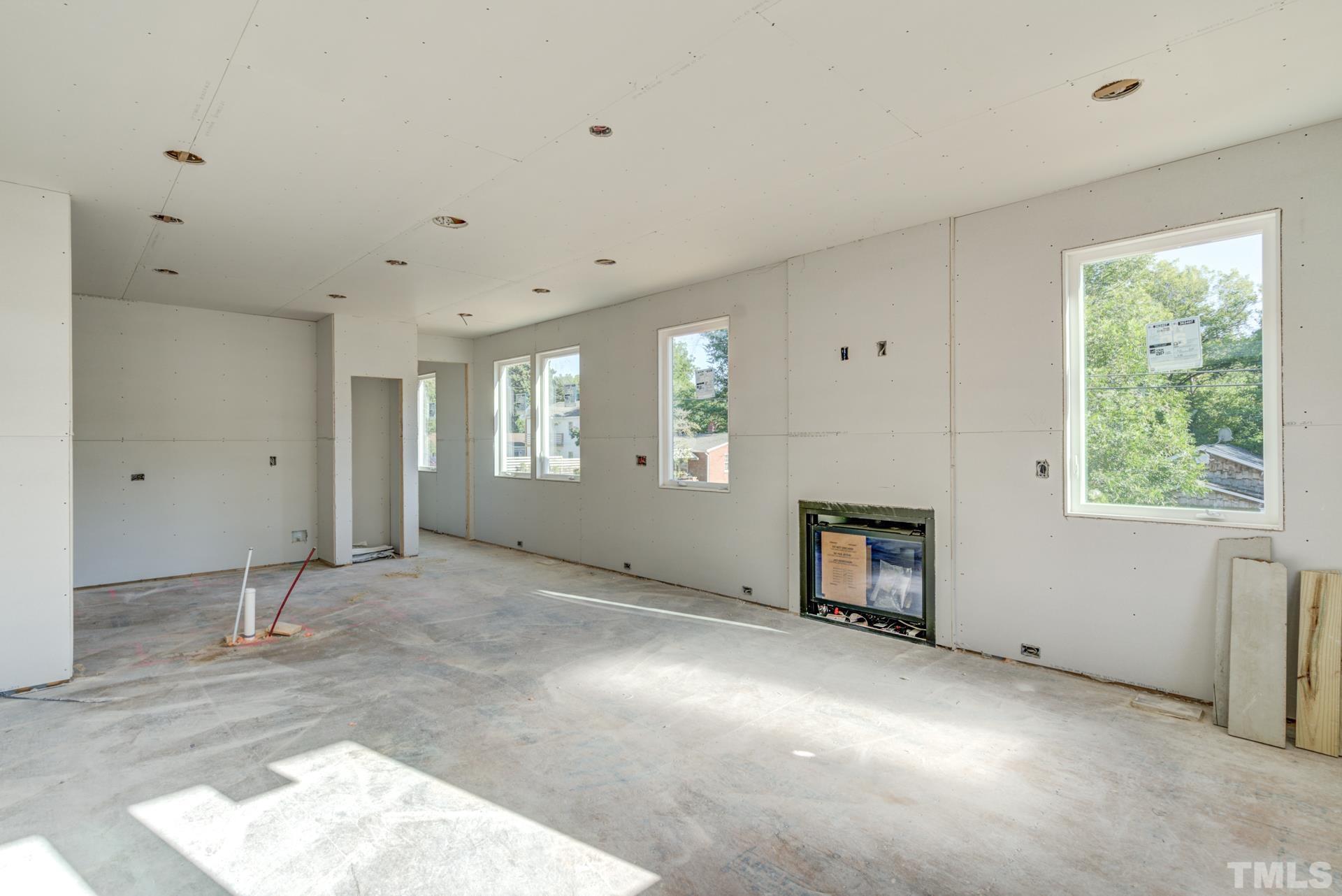 1119 Holmes Street Raleigh, NC 27601 - Photo 6 of 35 Gallery Image 6