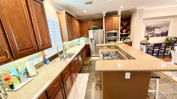 $4,700 | 1013 Gross Street, Houston, TX 77019