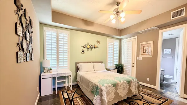 $4,700 | 1013 Gross Street, Houston, TX 77019