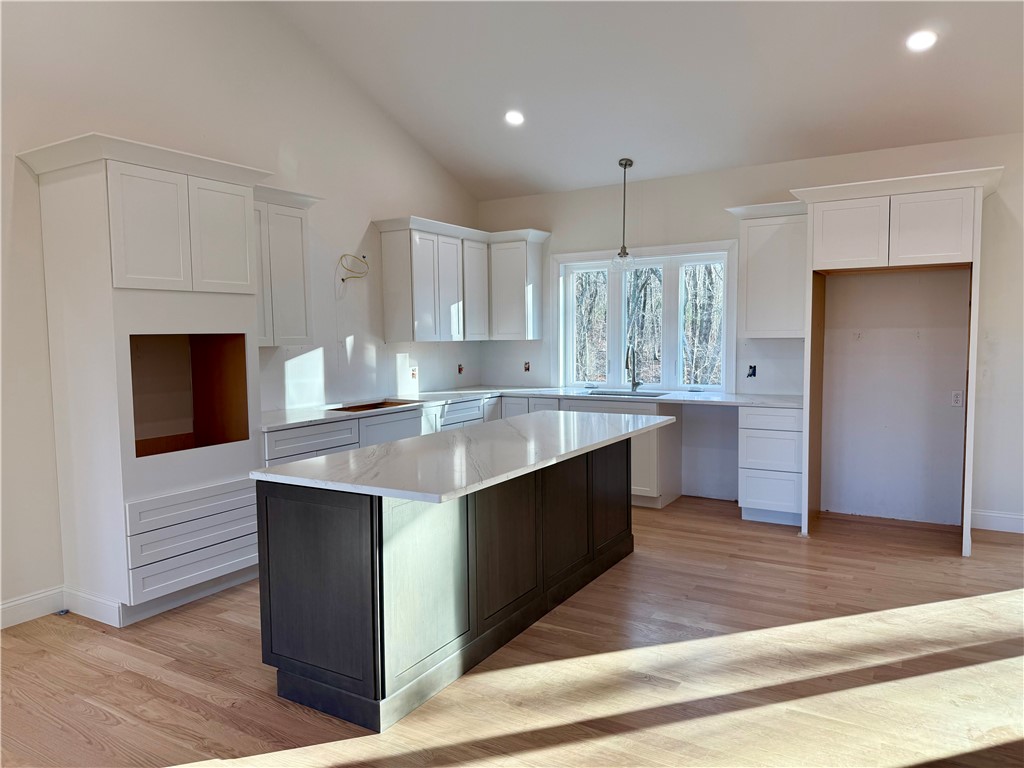 1346 Central Avenue Johnston, RI 02919 - Photo 4 of 18