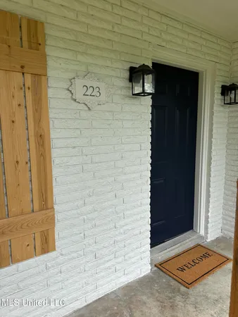 $299,500 | 223 Felicity Street, Bay St. Louis, MS 39520
