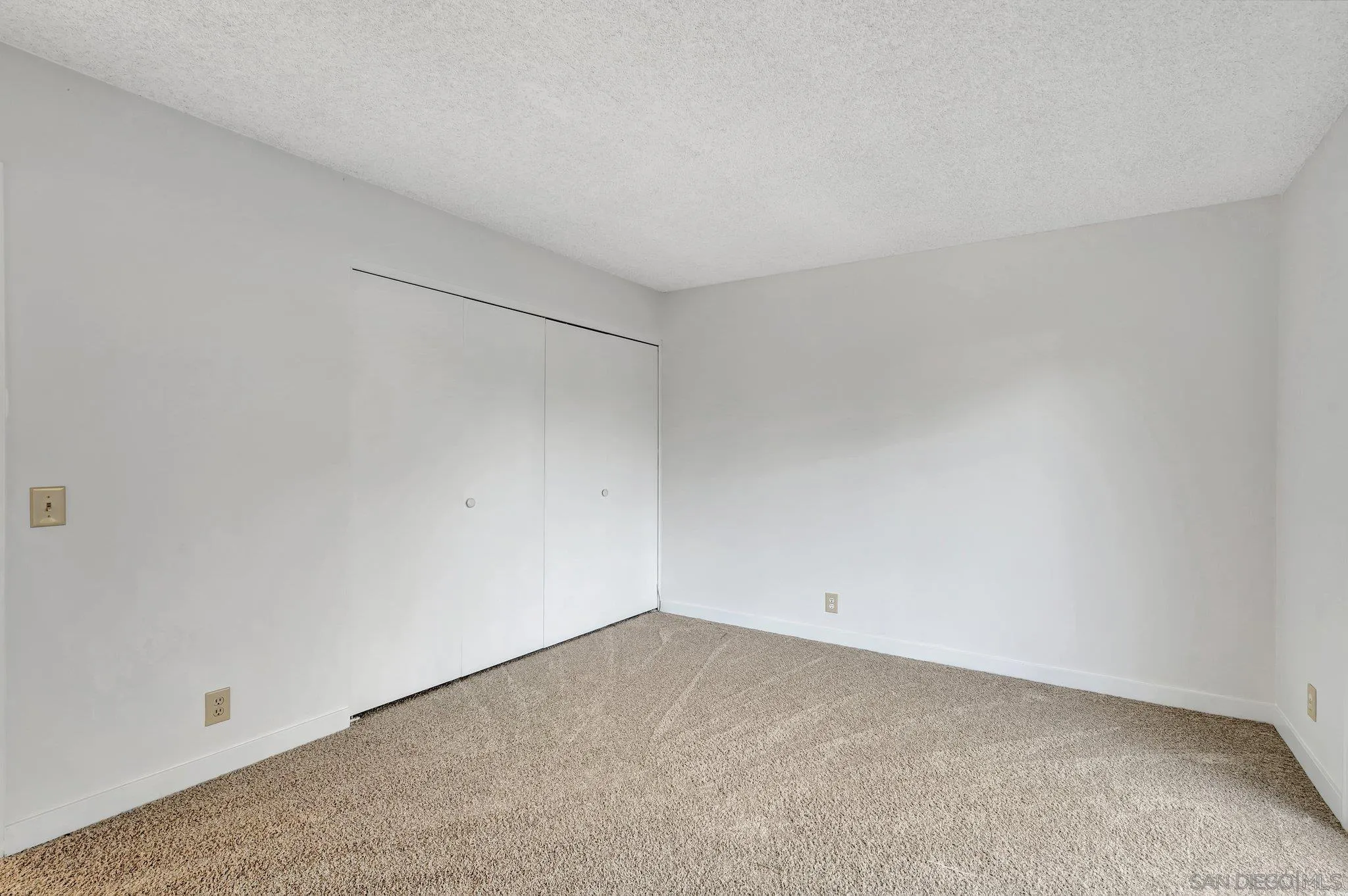 13455 Olive Tree Lane Poway, CA 92064 - Photo 16 of 36 a view of an empty room
