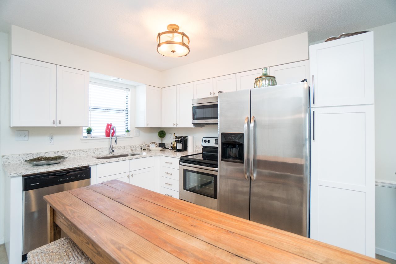 26913 Marina Road, Unit 115 Orange Beach, AL 36561 - Photo 7 of 24 View of Kitchen