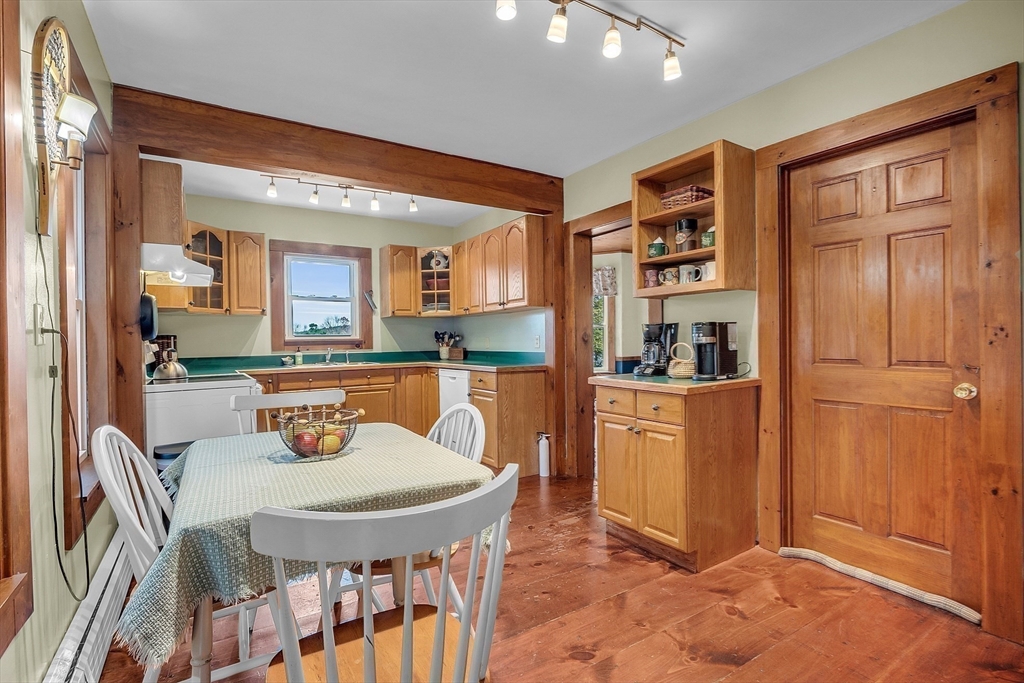 3107 Chestnut Hill Avenue Athol, MA 01331 - Photo 19 of 40
