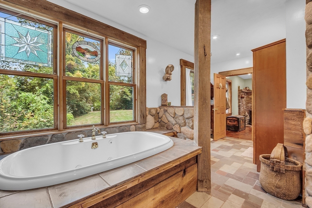 3107 Chestnut Hill Avenue Athol, MA 01331 - Photo 22 of 40