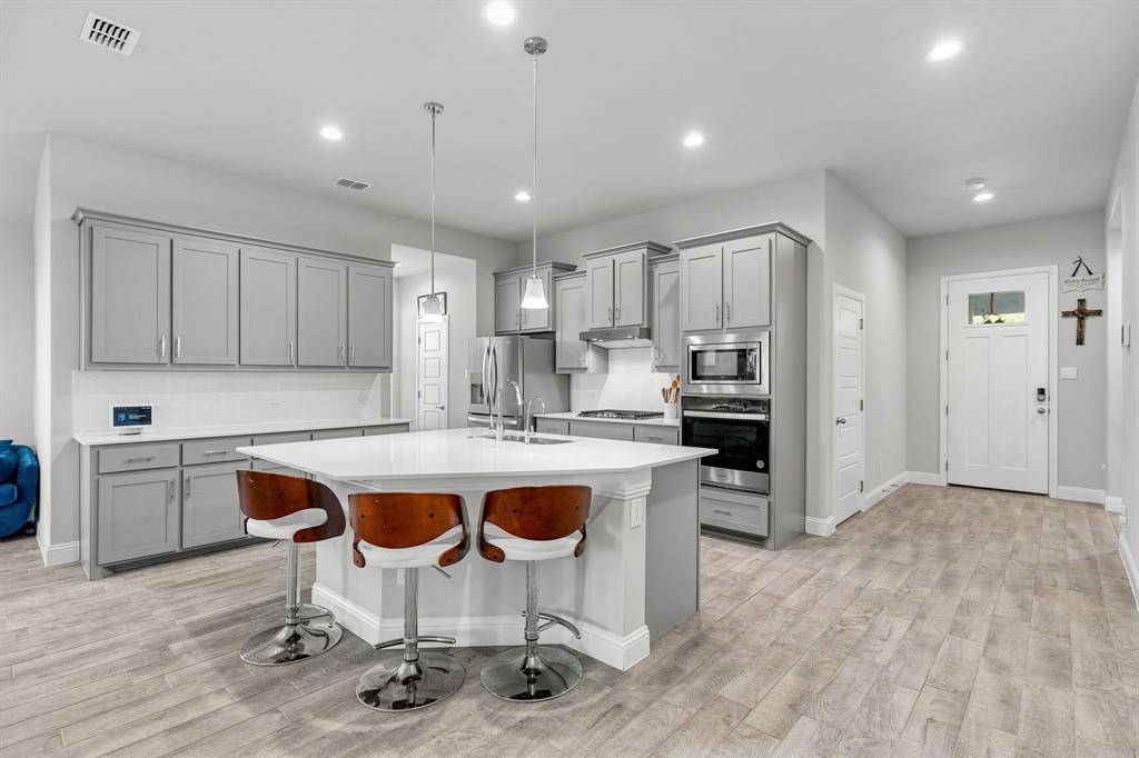 1501 Razorbill Road Denton, TX 76205 - Photo 17 of 39 Gallery Image 17