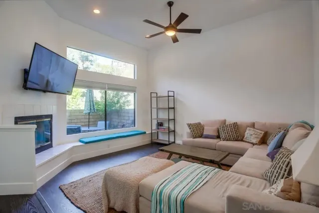 $759,900 | 2525 Woodlands Way, Oceanside, CA 92054