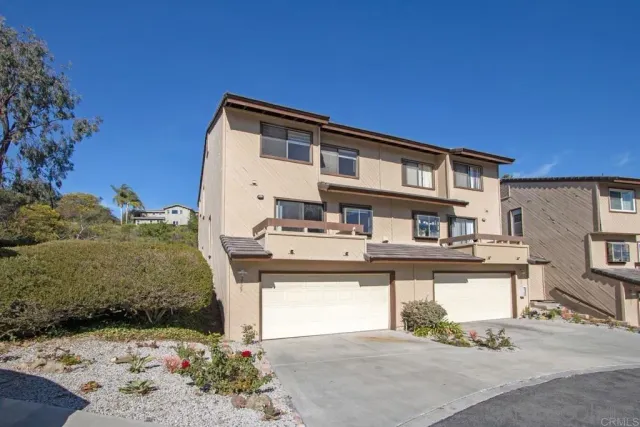 $759,900 | 2525 Woodlands Way, Oceanside, CA 92054