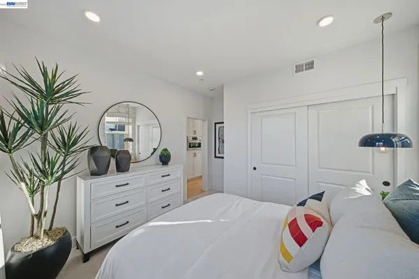 $788,129 | 4898 Las Positas Road, Unit 202, Livermore, CA 94551
