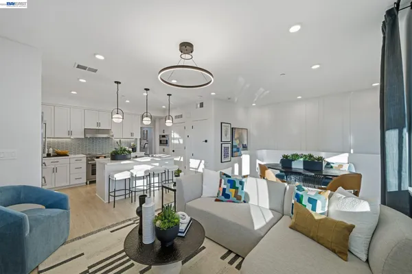 $788,129 | 4898 Las Positas Road, Unit 202, Livermore, CA 94551