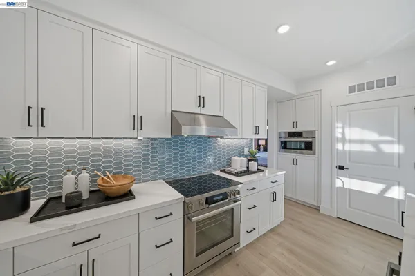 $788,129 | 4898 Las Positas Road, Unit 202, Livermore, CA 94551